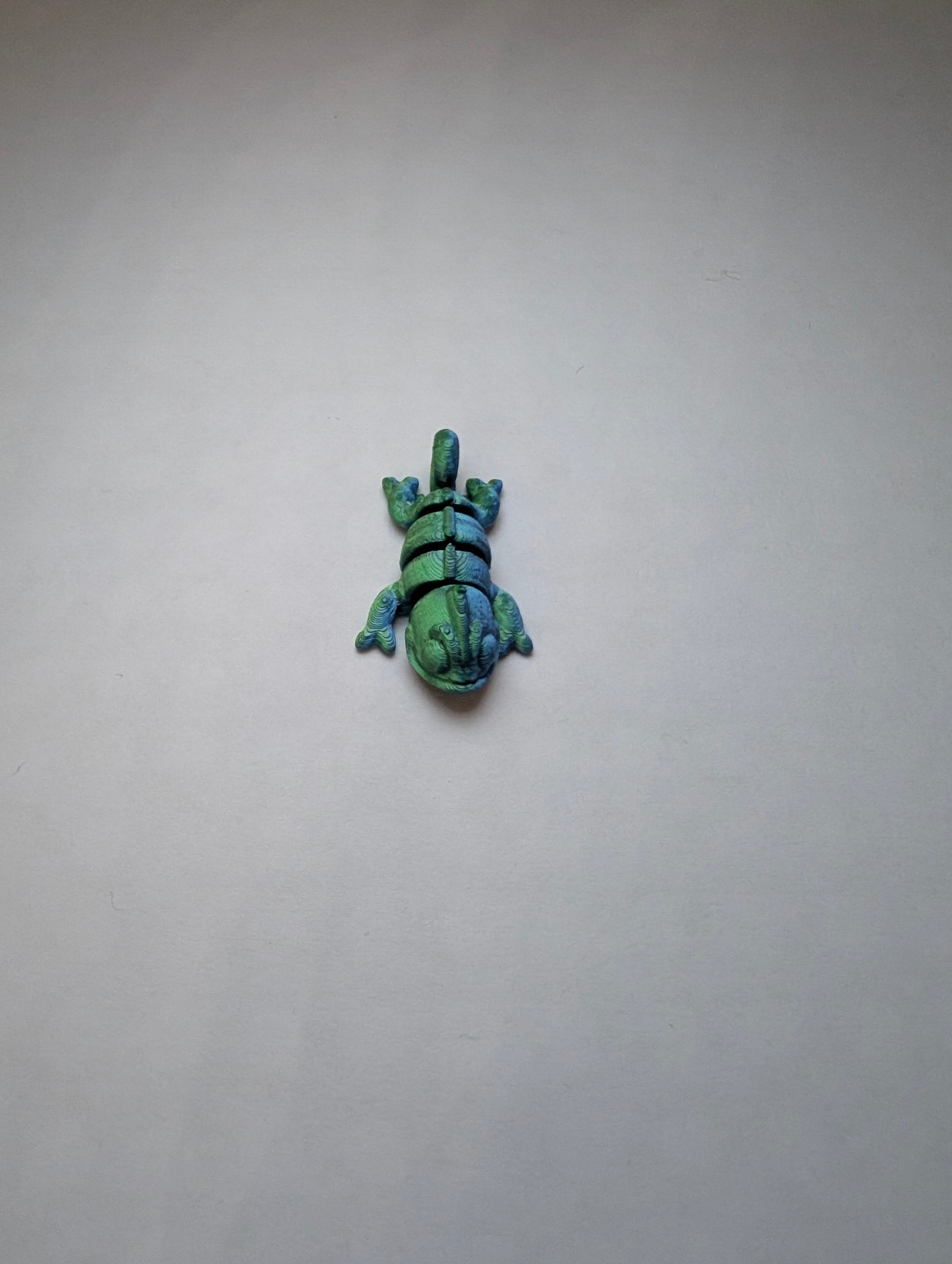 The Azure-Emerald Chameleon – The Master of Disguise (That You Can’t Miss)