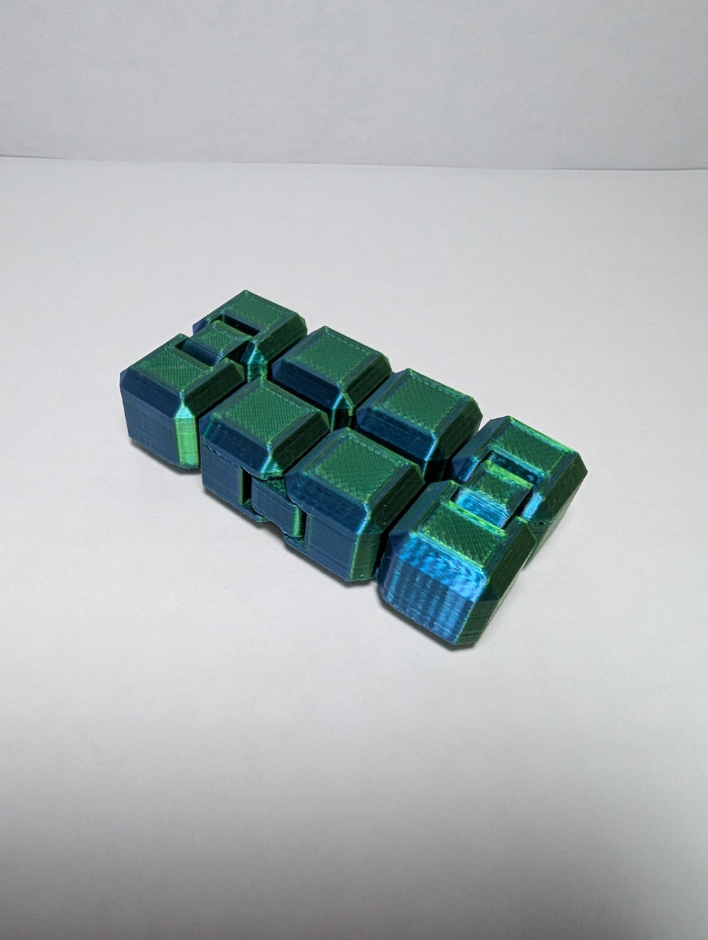 The Mystic Silk Infinity Cube – The Loop That Never Ends